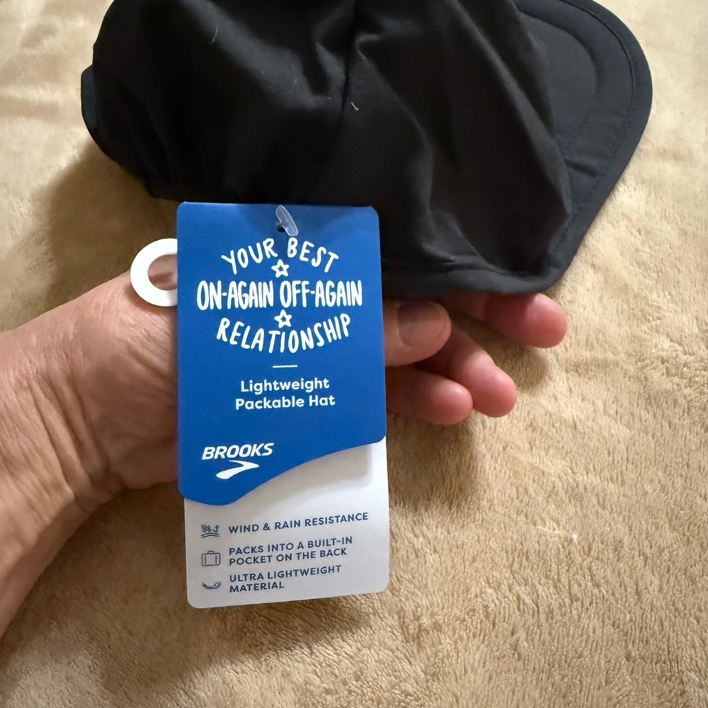 Brooks Packable Hat - image 2